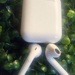 $70 APPLE AIR PODS 2ND GEN