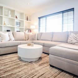 FAMILY CAPACITY BRAND NEW SECTIONAL WITH CHAISE 