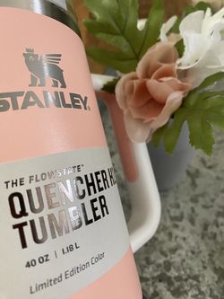 STANLEY Quencher H2.0 FlowState Tumbler 40oz (Peach