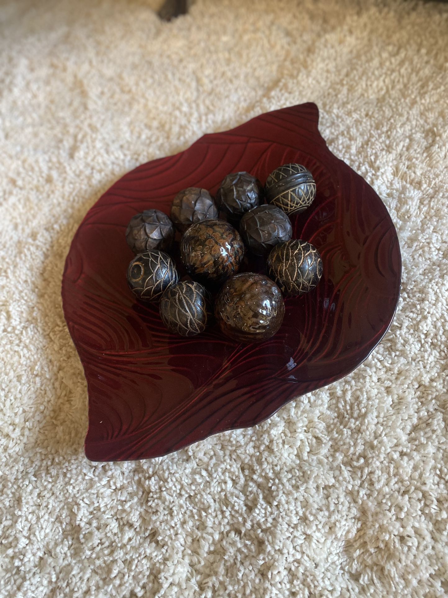 Leaf Shaped Glass Plate and Decorative Ball Ornaments