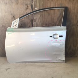 2013-2019 Nissan Sentra Left Front Door