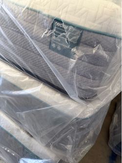 King size eastern euro nectar premier hybrid memory foam cooling Serta Sealy beautyrest black world class purple restore plus premier ultra luxe class