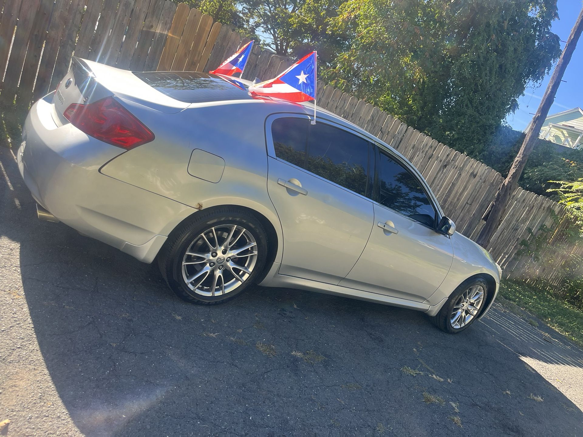 Infinti 2008