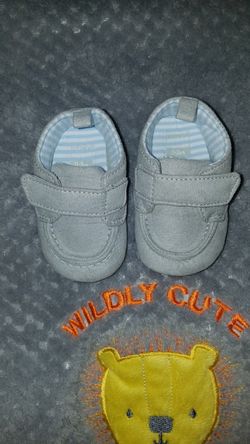 Carters 0-3 meses baby boy