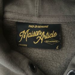 Maison Article Pullover Hoodie 