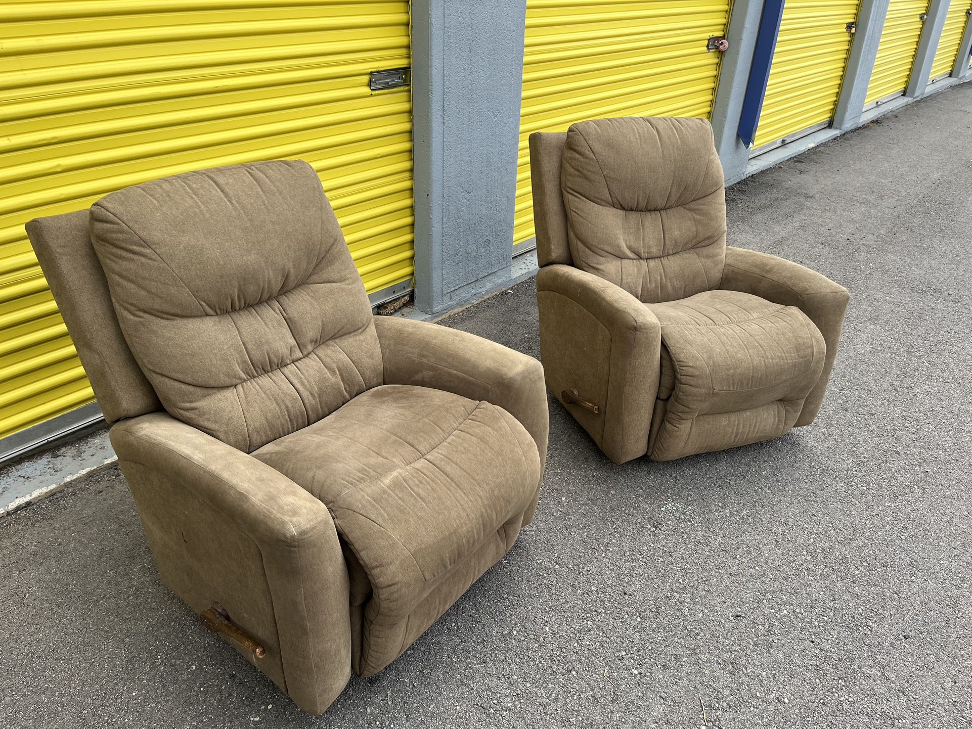 🚚 Free Delivery 🚚 Laz-Z-Boy Recliners