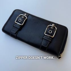 COACH Signature Logo Wallet  Black Canvas Coach Logo Wristlet As Is Read Please