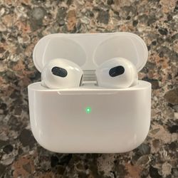 Apple AirPods 3 MagSafe case 