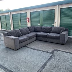 Free Delivery! Large Plush Dark Gray Sectional Sofa/Couch!