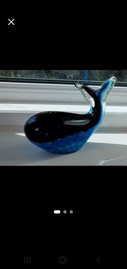 ☘️..glass whale..