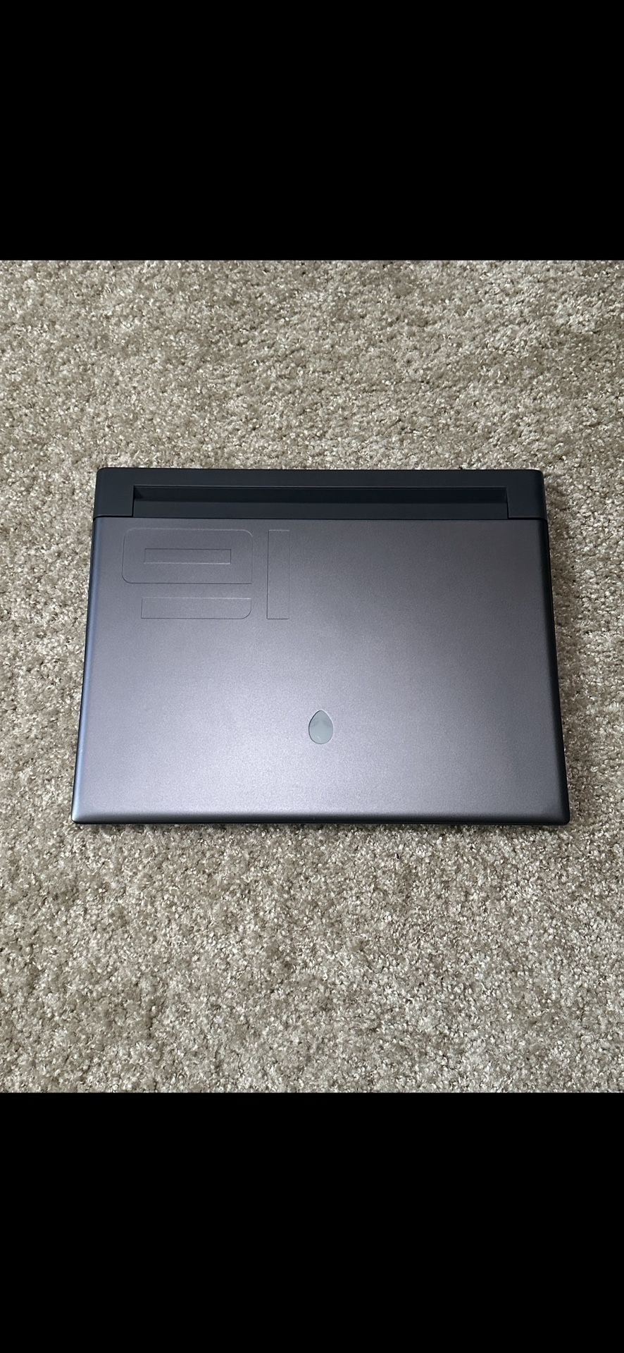 Alienware m16 QHD+ Gaming Laptop - RTX 4070, Core i7, 16GB RAM, 1TB SSD
