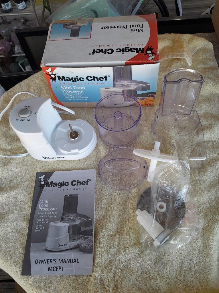Magic Chef Mini Food Processor (New Opened Box).