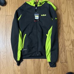 Nike LeBron James Jacket  Size S Men’s 