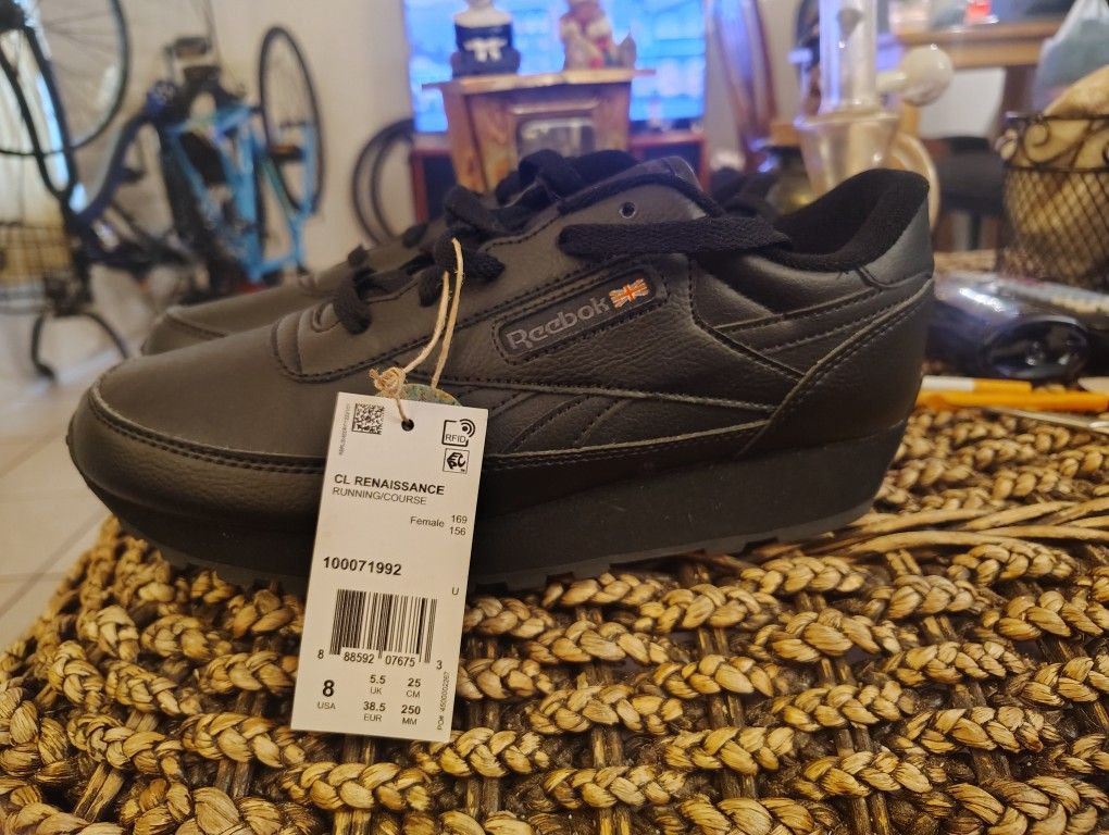 Reebok Shoes Women's Size 8