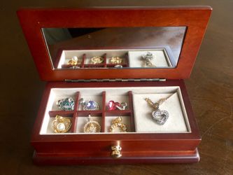 JEWELRY BOX & 7 PENDANTS W/ 2 CHAINS