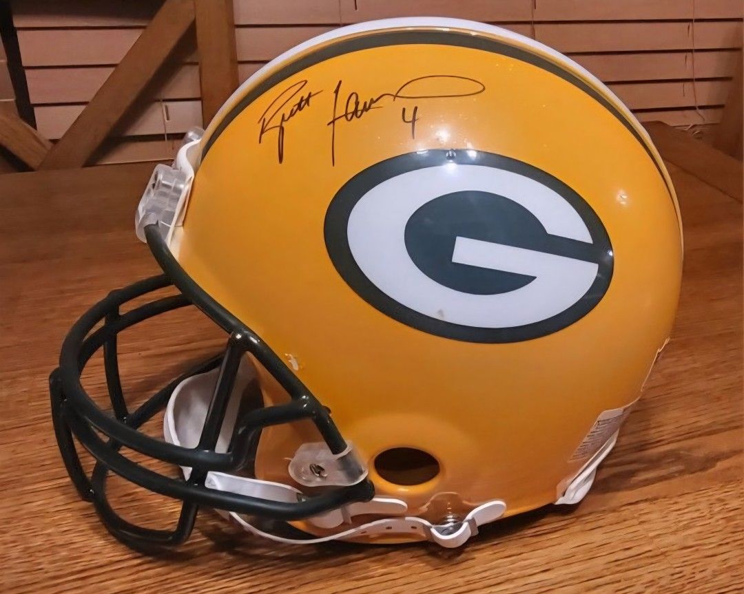 BRETT FAVRE SIGNED HELMET!
