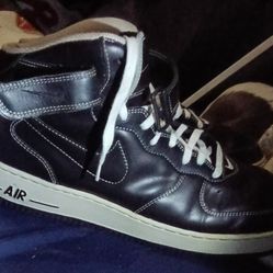 Nike AIR FORCE 1 BLACK