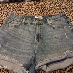 DENIZEN LEVI'S HIGH RISE SHORTS 