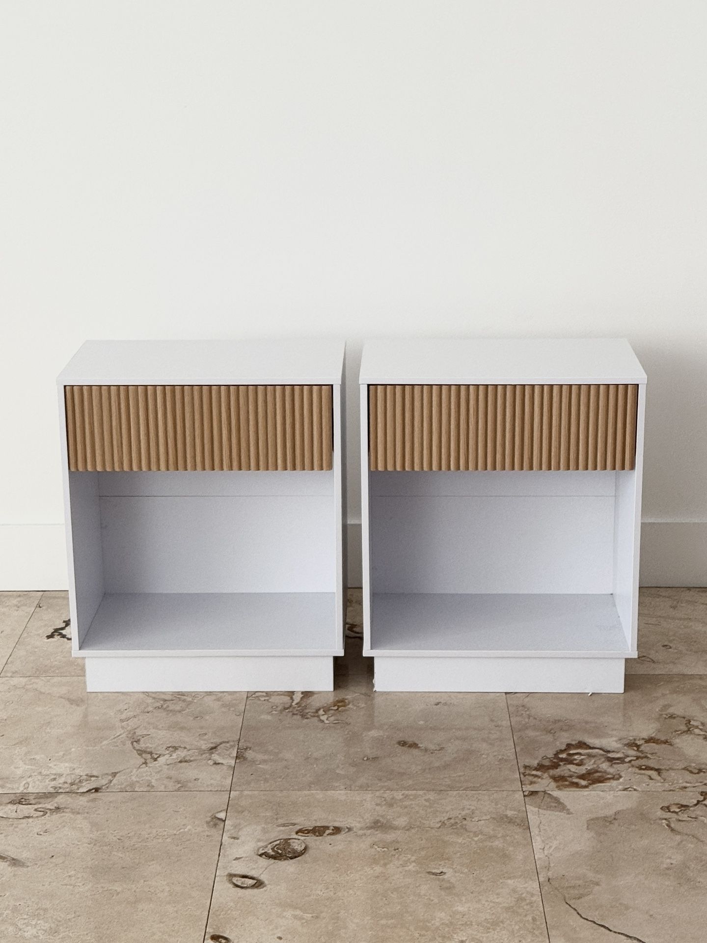 Set of 2 White Mid Century Modern Bedside Table Fluted Nightstands with Drawer and Storage Shelf (Pre-Built)