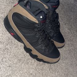 Olive 9s