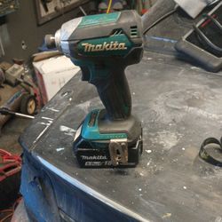 Makita Drill With Battery 