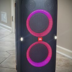 JBL PartyBox 310 - Like New- Accepting Offers