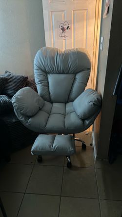 gray reclinable wheel chair