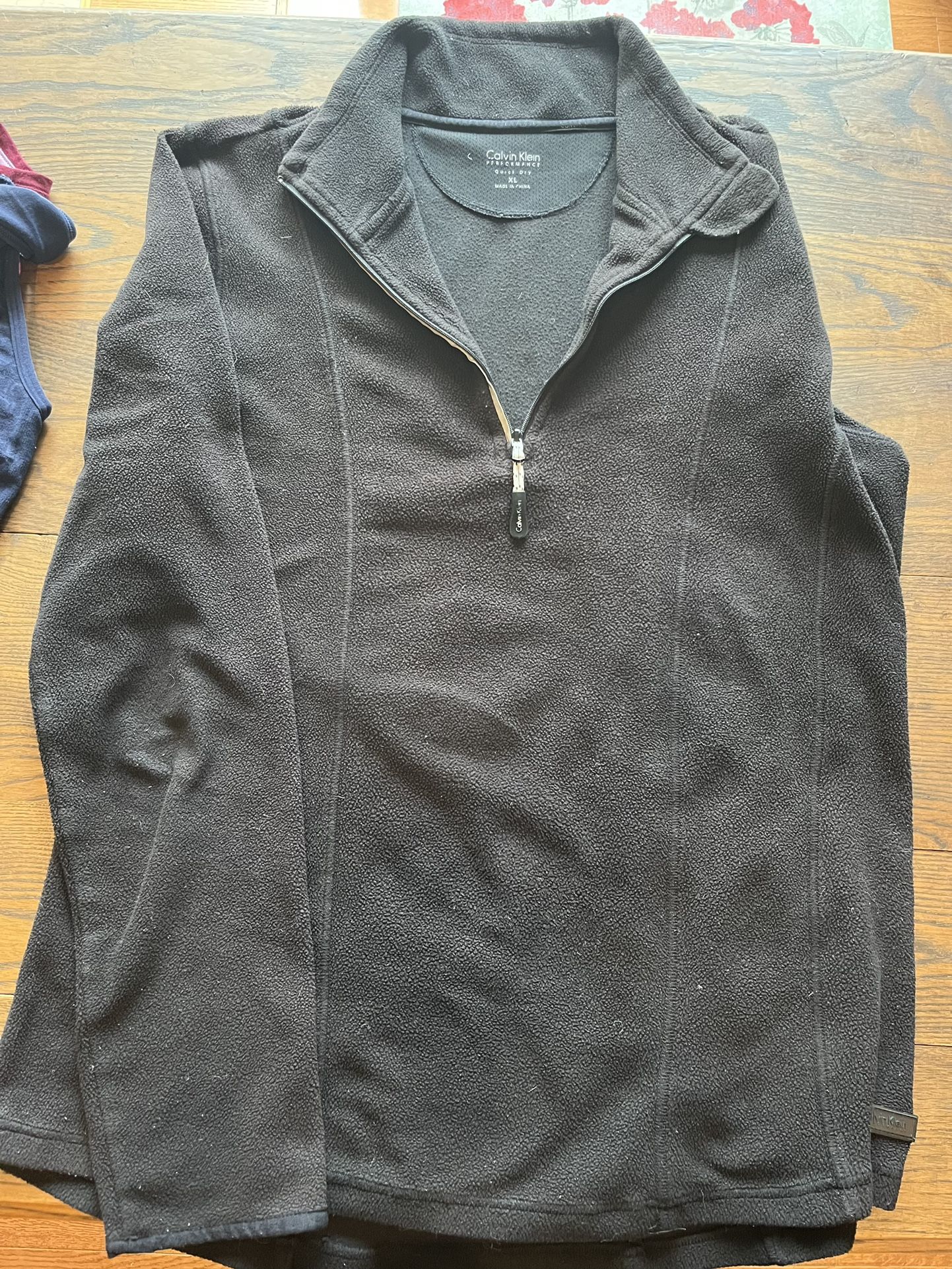 Women’s Calvin Klein LS Fleece size XL