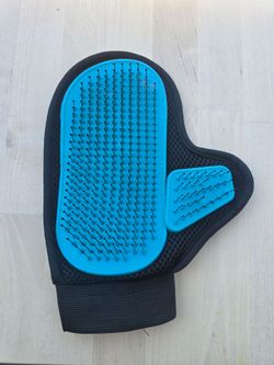 Pet Brush Glove
