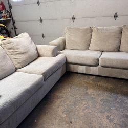 Sofá And Loveseat (Beige color )