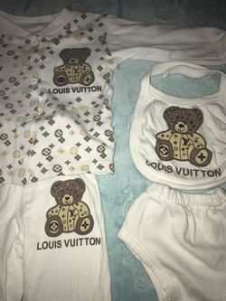 Louis Vuitton Baby Outfit 