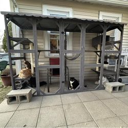 Catio Outdoor Cat Enclosure Window Large Cat Patio 3 Tiers with 6 Platforms and 2 Scratching Posts for Cats House 104" L, NEW
