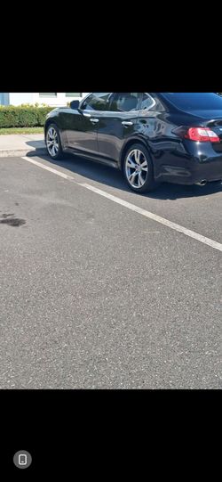 2012 Infiniti M37