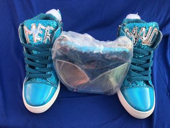 CHILDREN SNEAKERS