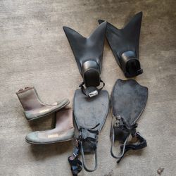 2 Pairs Of Fishing Flippers And Pair Of Boots. 