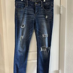 American Eagle Size 10 Distressed Jeans