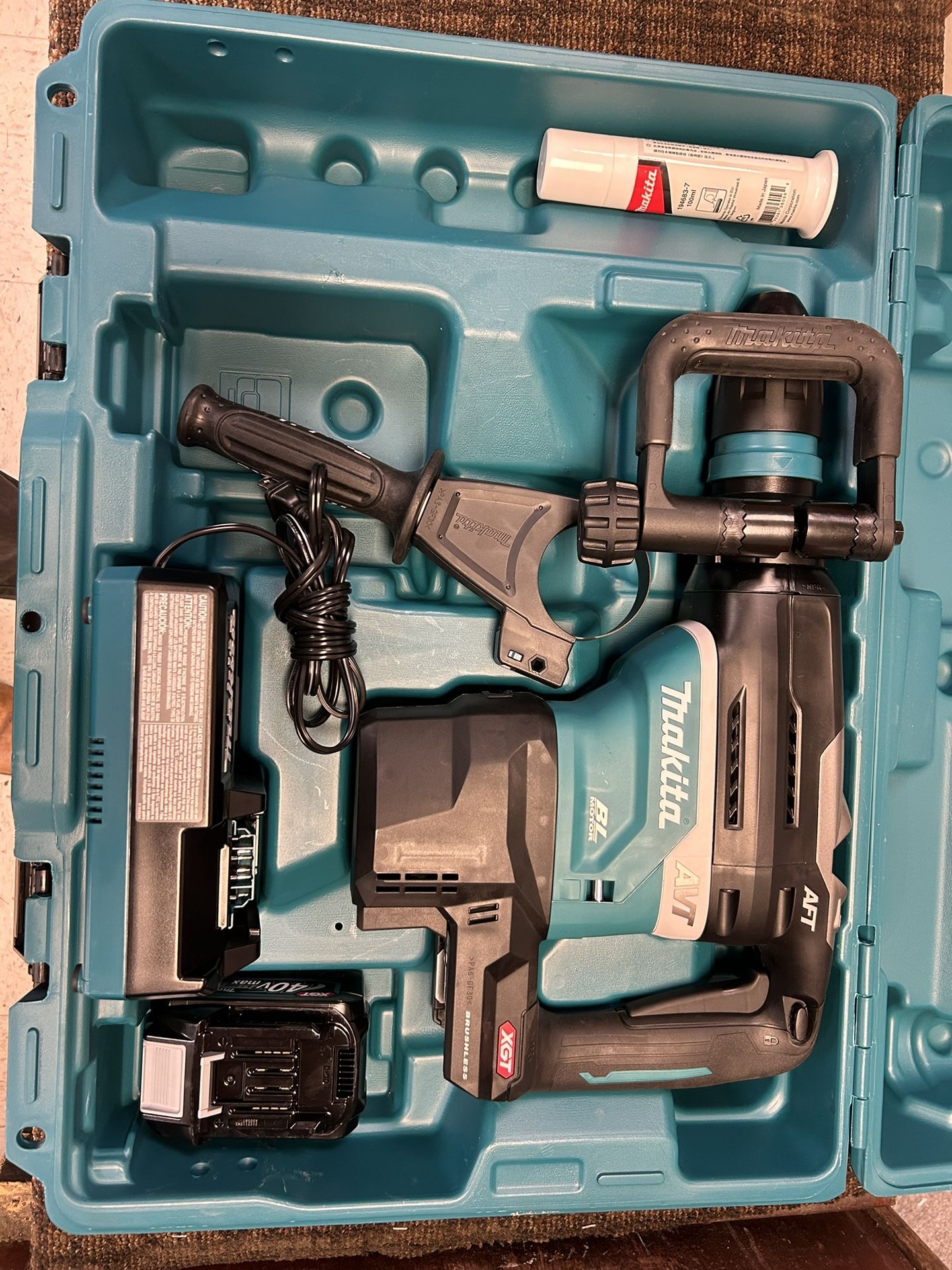 Makita 40v Max XGT Brushless Rotary Hammer 