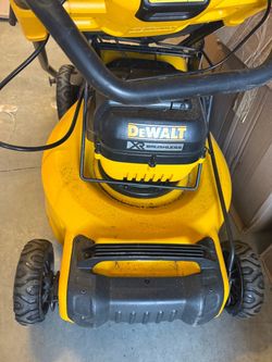 DeWalt XR Brushless Cordless Lawn Mower No Battery