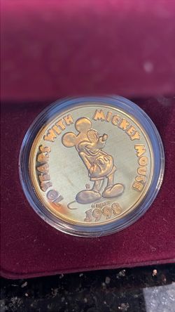 Disney Mickey Mouse 70th Anniversary Commemorative Coin. 1998