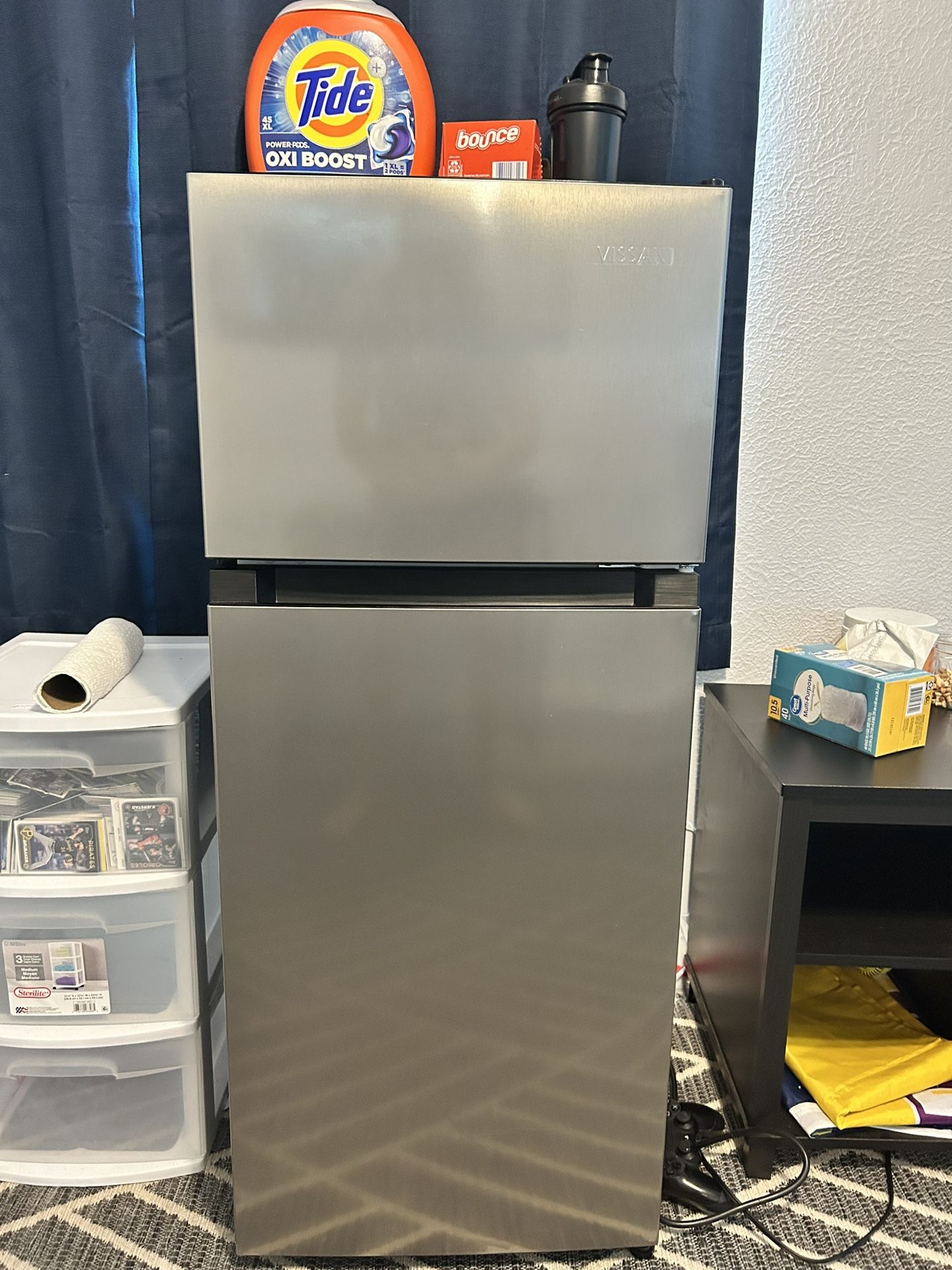 Vissani Mini Fridge