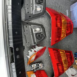 BMW E46 325i STOCK TAIL LIGHTS W/ BULBS FOR SALE OR TRADE