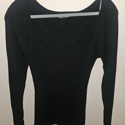 New Womens sweater size L
