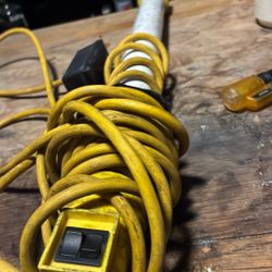 Mechanic Floresent Light 