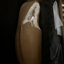 Authentic Ugg Slippers Size 9