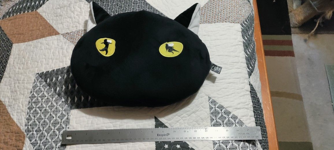 Broadway's Cat Commemorative Pillow