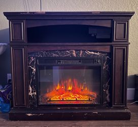 Fireplace/entertainment center