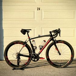 2017 Specialized Roubaix SL4 Sport (54cm)