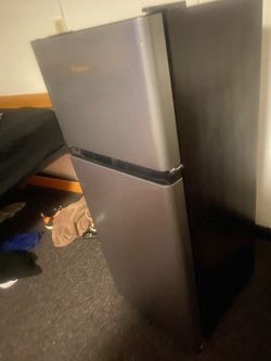Hisense Mini Fridge