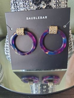 Beautiful BaubleBar Earrings 