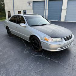 2000 Toyota Camry